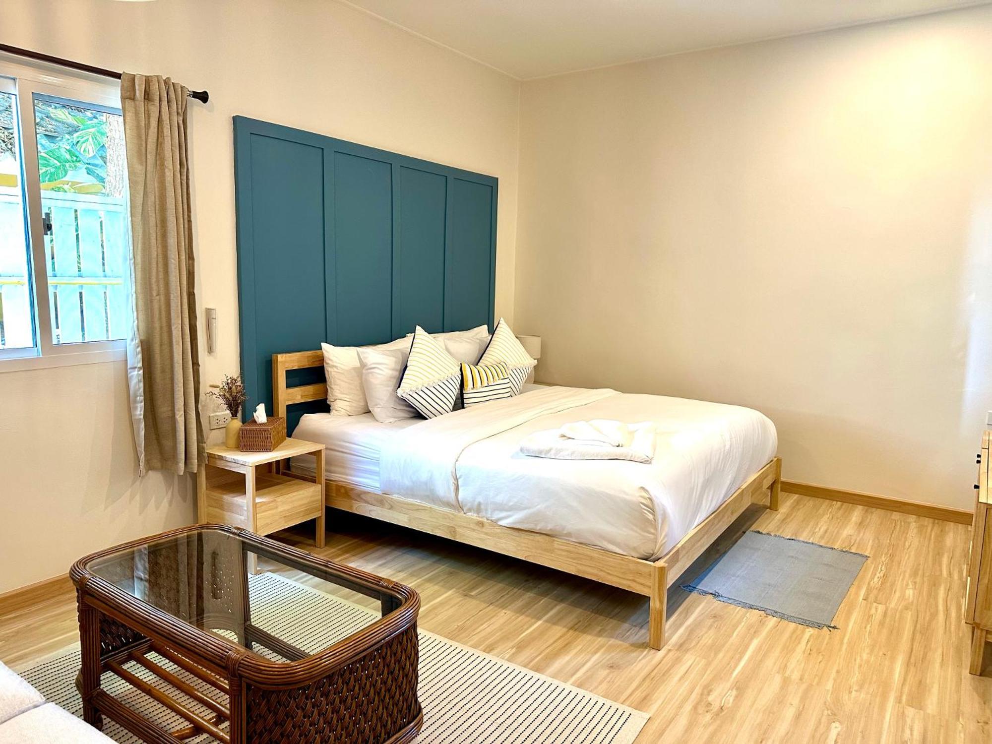 Warm White Hua Hin House Hotell Exteriör bild